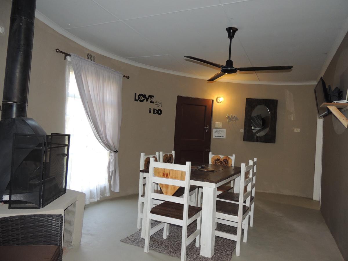 Ou Tol - Cango Retreat Oudtshoorn Exterior photo